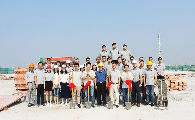 喜訊！百聯(lián)新建廠房建筑主體今日封頂！